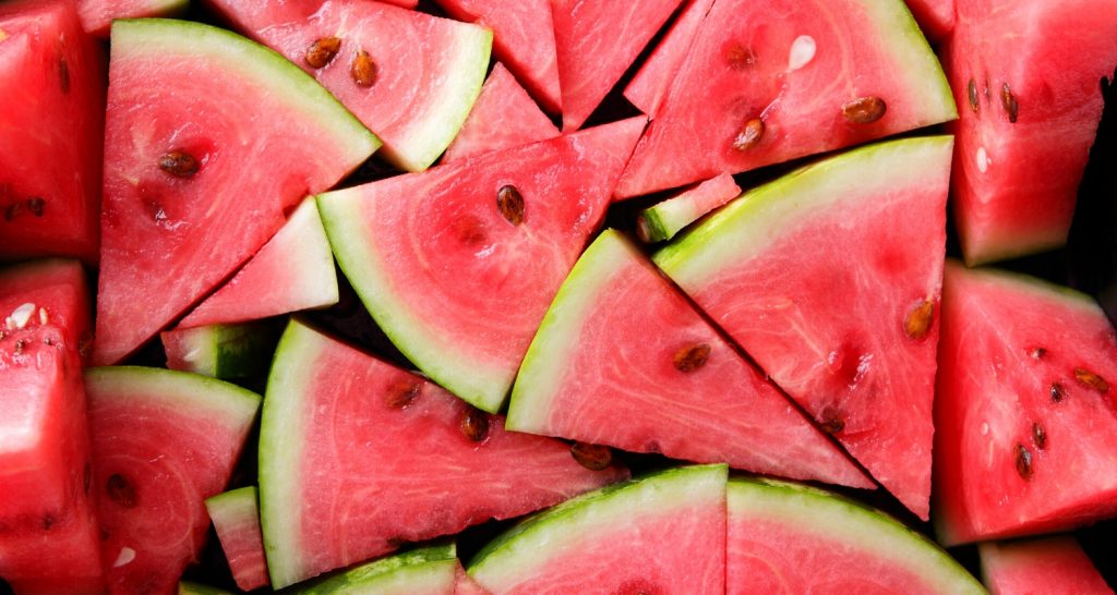Can horses eat watermelon